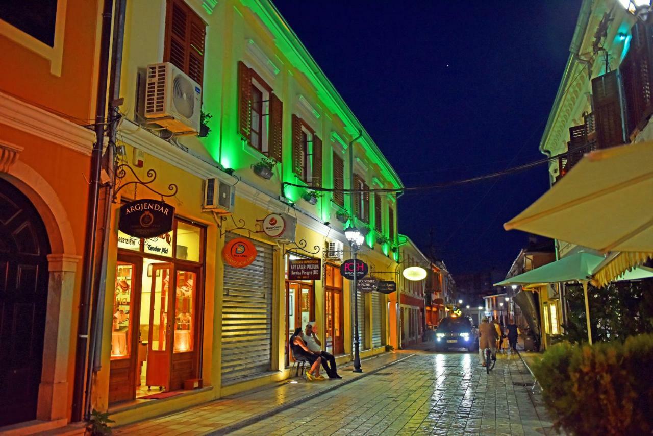 Promenade Hotel Shkodër Exteriér fotografie